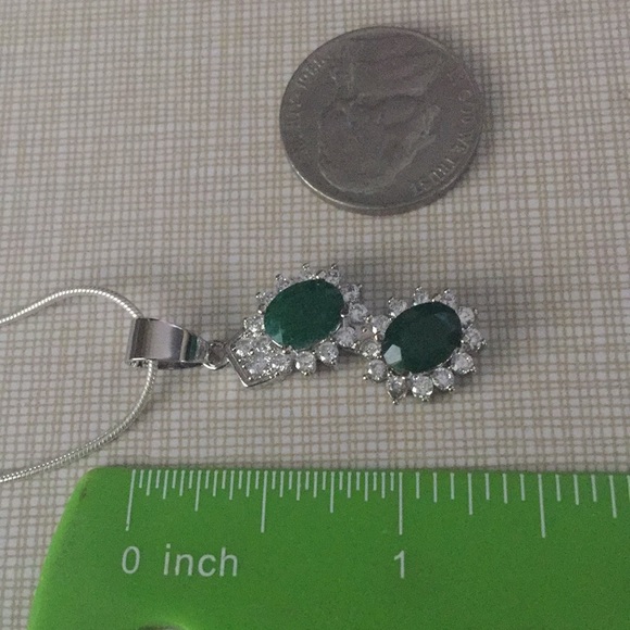 NEW classy elegant Emerald cz’s S925 pendant - Picture 8 of 8
